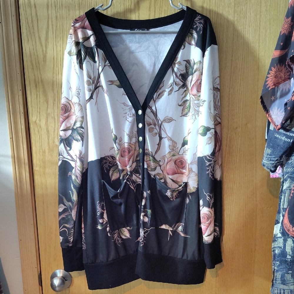 Floral V-Neck Button Front Cardigan - Black & Cream Rose Print